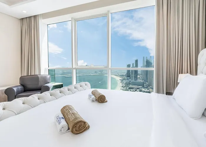Jbr Home With Incredible View & Private Beach