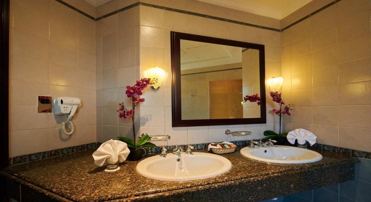 Rose Dream - 5 Bedrooms Palm On The Beach With Private Pool *