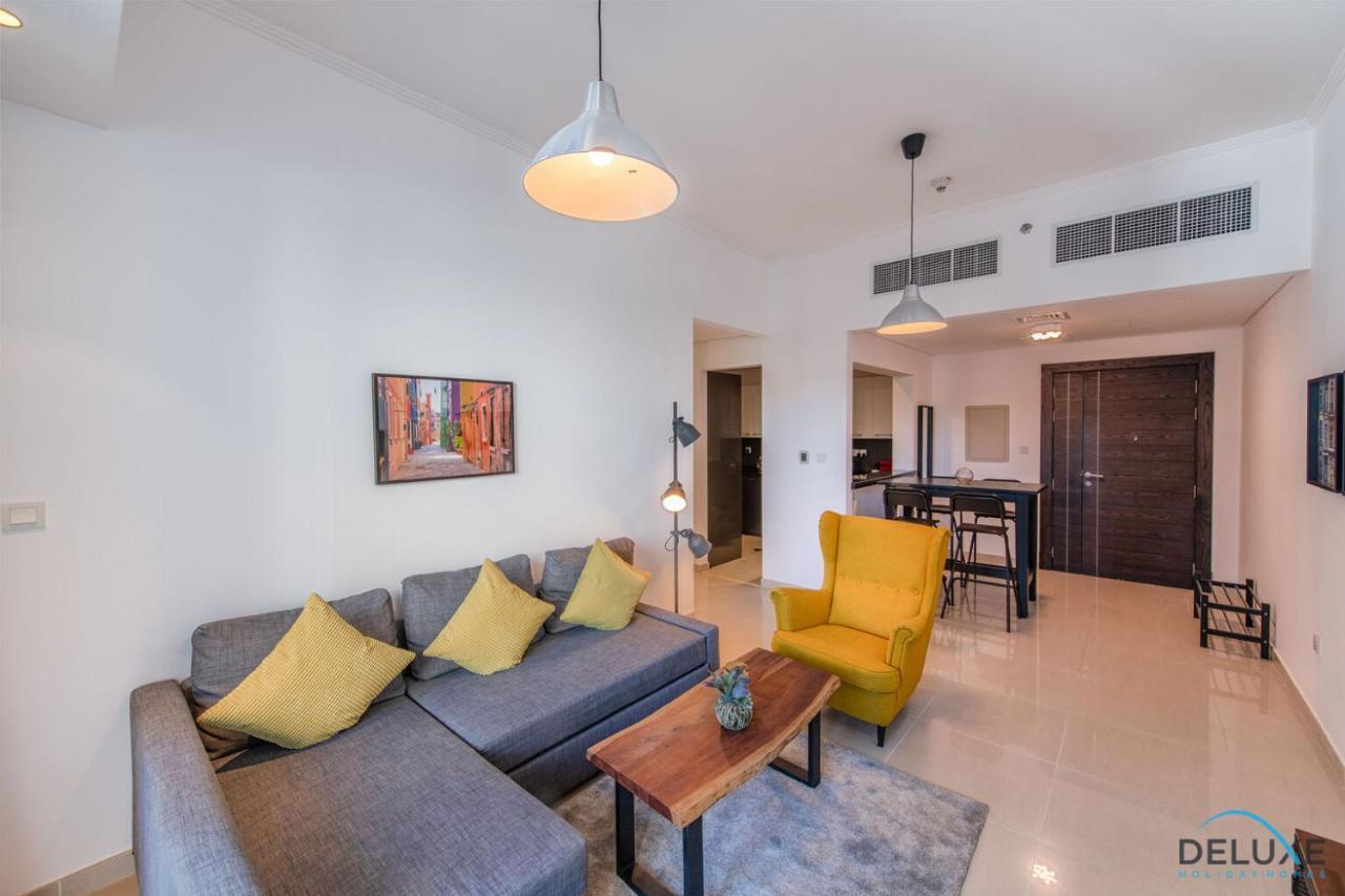 Neat 2br At Silverine Tower Marina By Deluxe Holiday Homes *