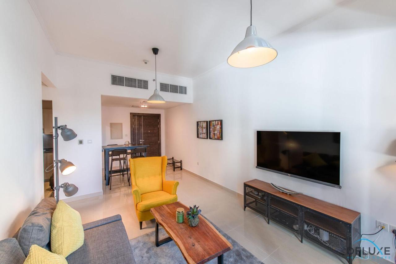 Apartment Neat 2br At Silverine Tower Marina By Deluxe Holiday Homes Dubai