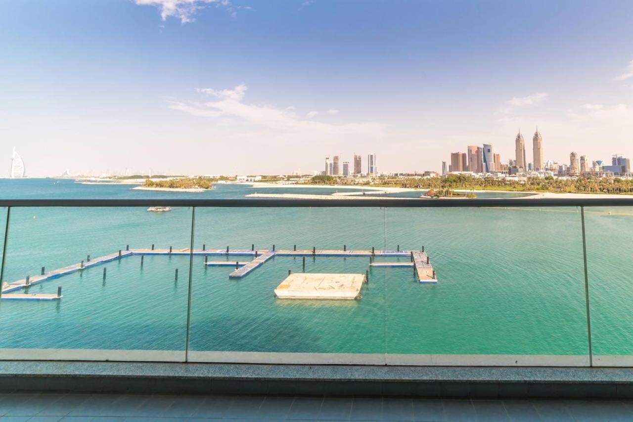 Holiday Apartment In Palm Jumeirah With Beach Access Apartment Dubai