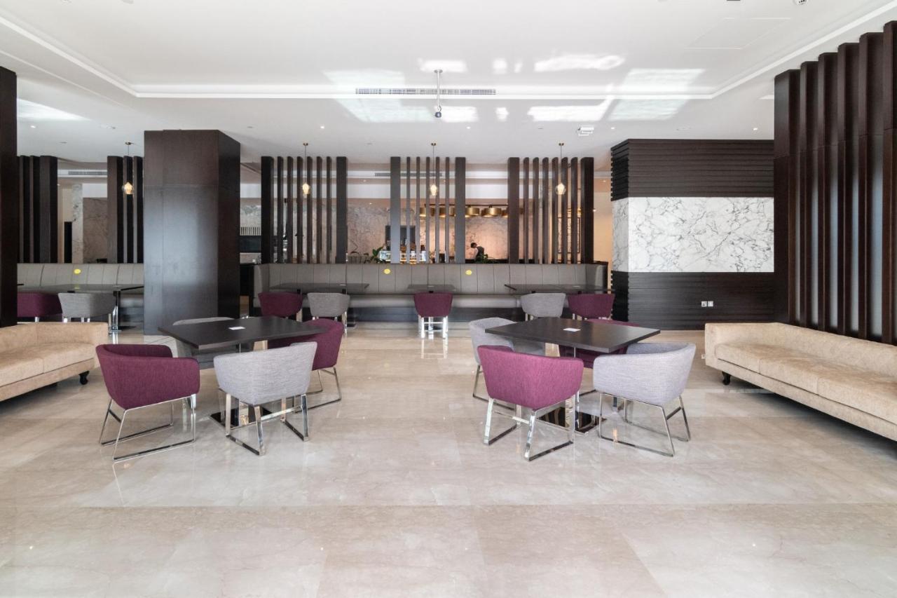 The Smart Concierge - Damac Maison Prive *