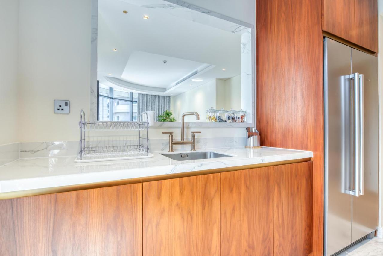 Apartment Rh- Downtown Oasis, Spacious 01 Bedroom In Downtown Near Mall