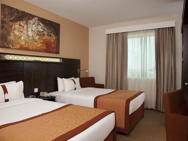 Holiday Express Dubai, Jumeirah By Ihg