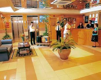 Aparthotel Imperiaa By Hoc Globe 3*