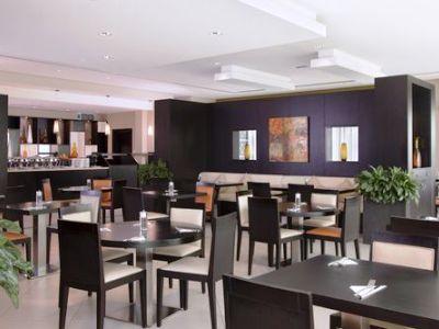 Holiday Express Dubai, Jumeirah By Ihg Hotel Dubai