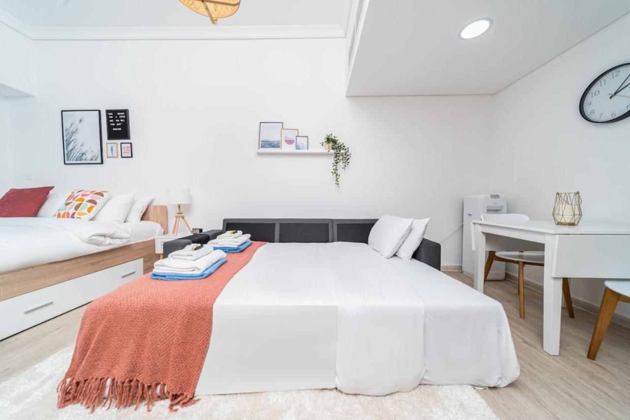 Stylish And Classy In Jlt Apartment Dubai