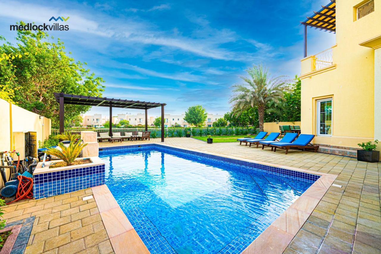 Private Pool Villas By Medlock Holiday Homes