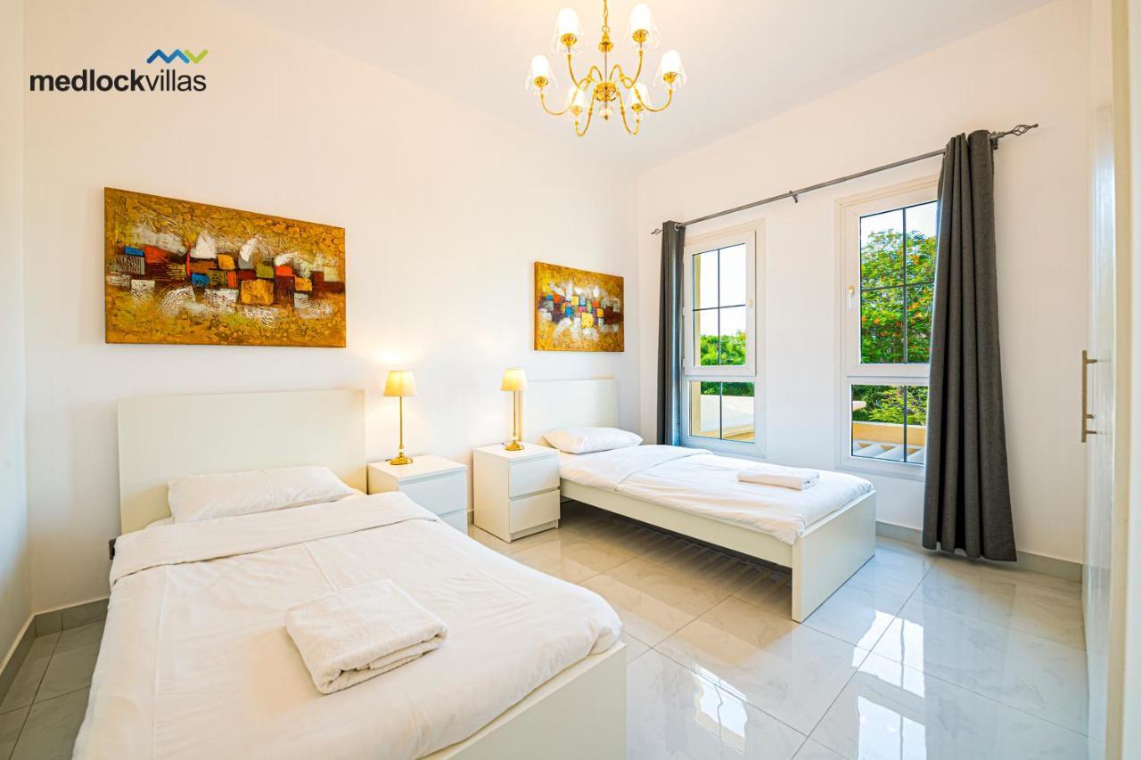 Villa Private Pool Villas By Medlock Holiday Homes *