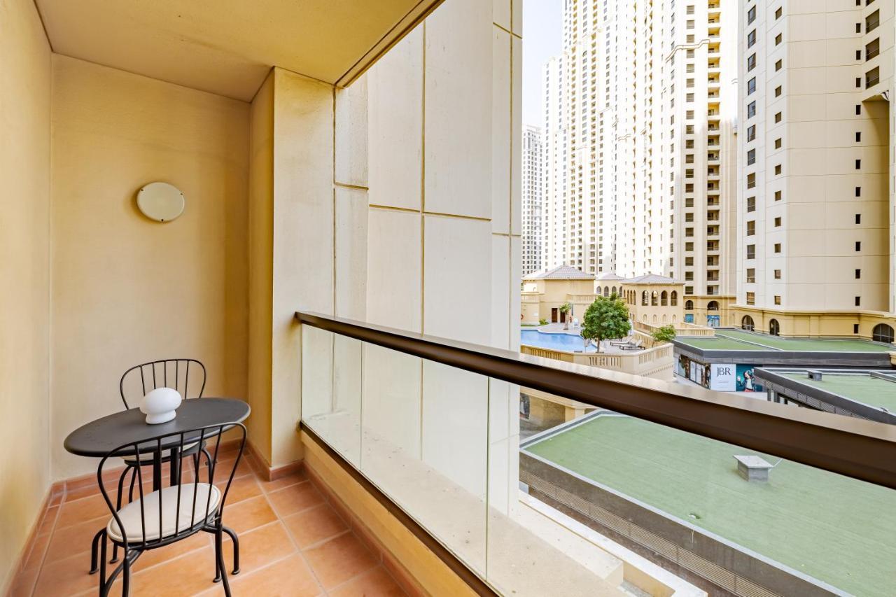 Apartment Spacious 1br Next To Jbr Cinema Rimal B3 - Nox Homes *