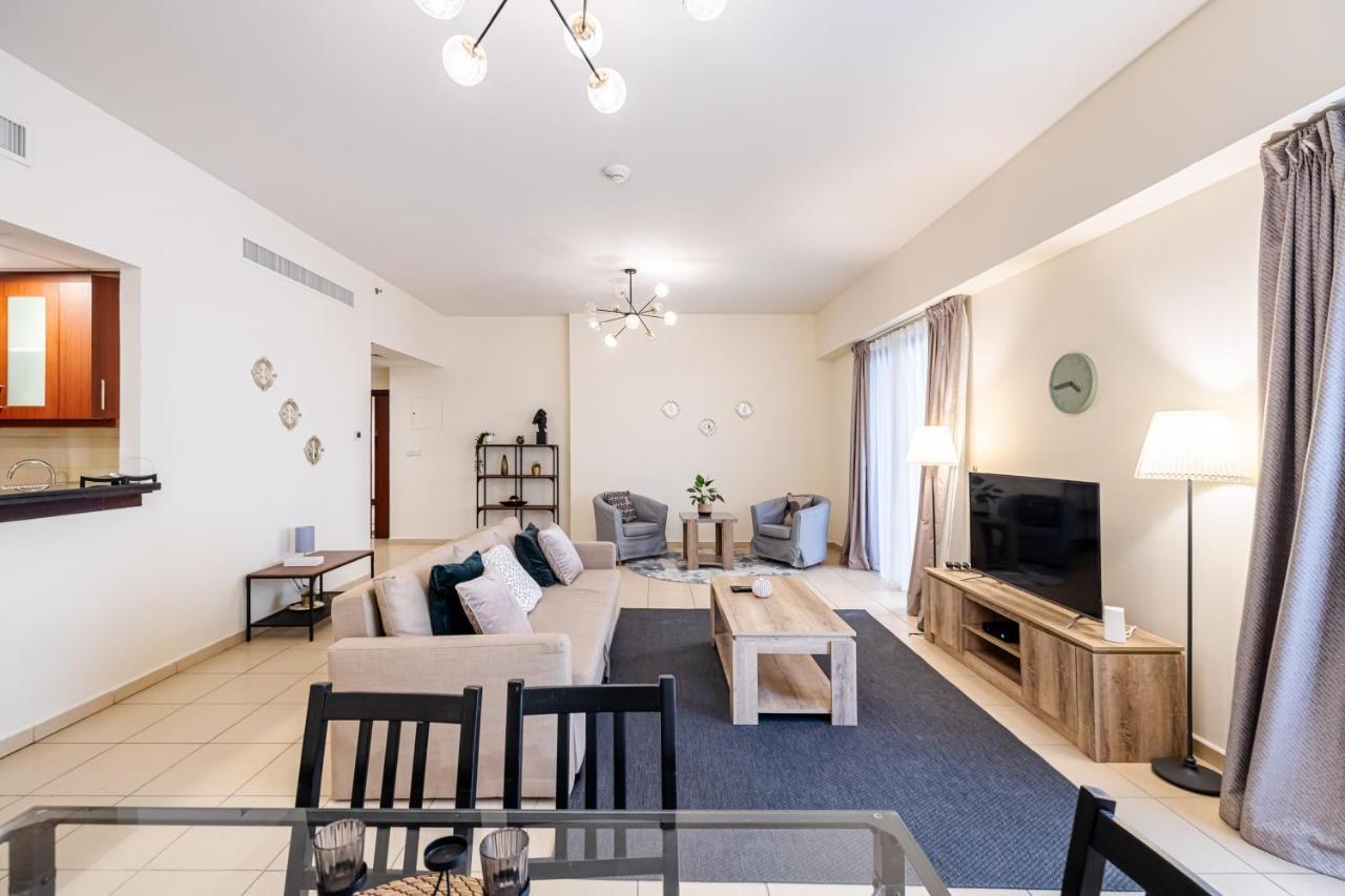 Spacious 1br Next To Jbr Cinema Rimal B3 - Nox Homes Dubai