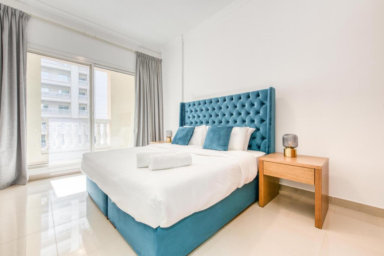 Pool View 2 Bedrooms At Plaza Residences Apartment