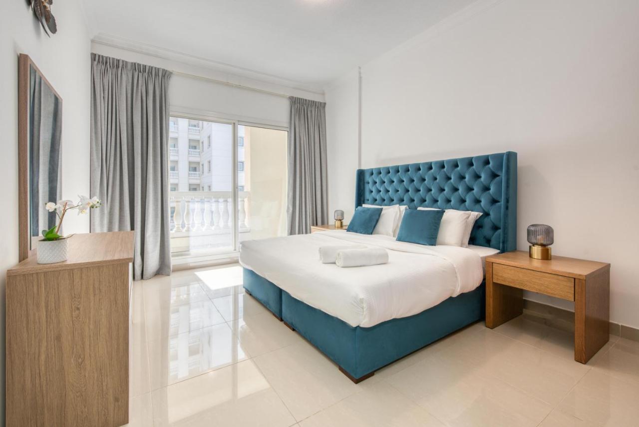 Pool View 2 Bedrooms At Plaza Residences *