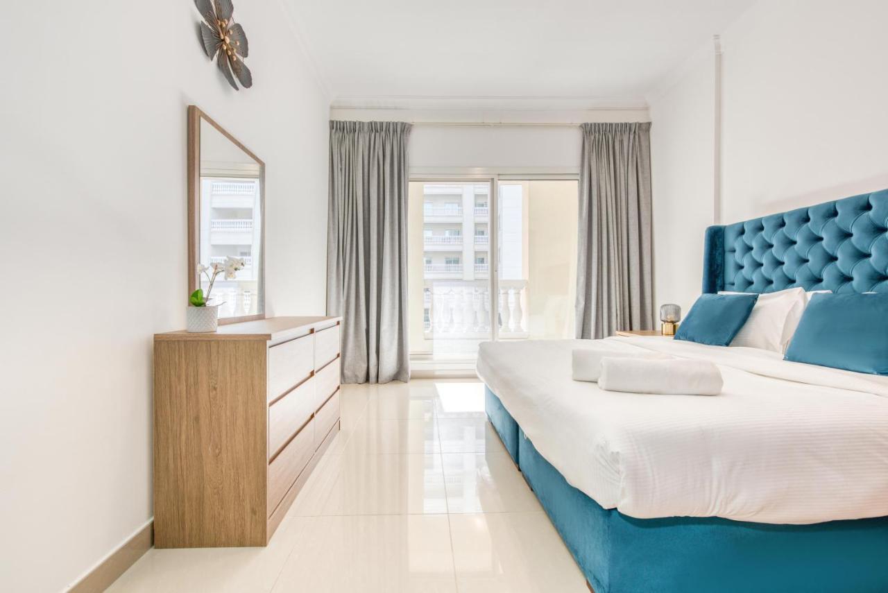 Pool View 2 Bedrooms At Plaza Residences Apartment