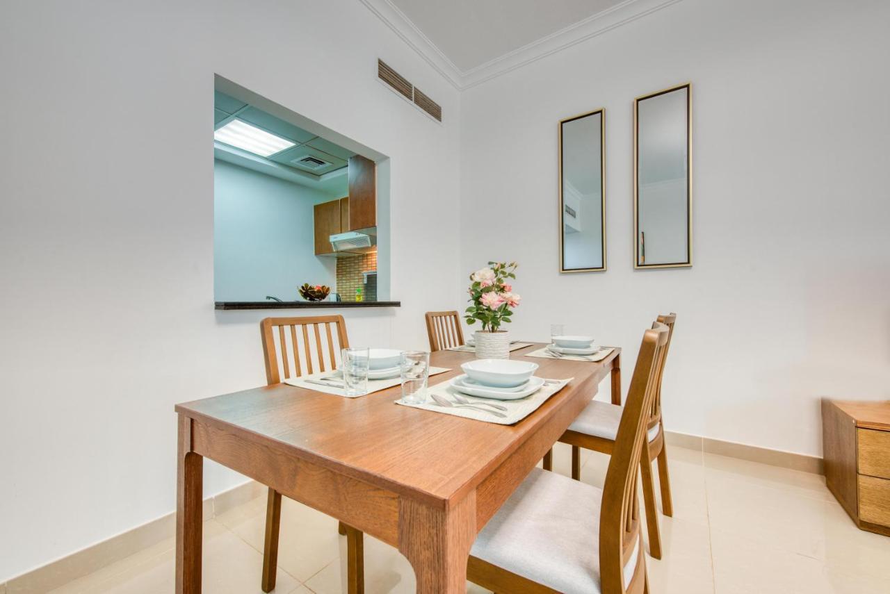 Pool View 2 Bedrooms At Plaza Residences