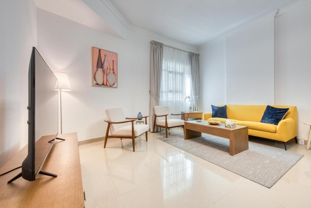 Pool View 2 Bedrooms At Plaza Residences Apartment Dubai