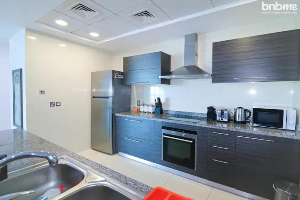 Bnbmehomes - Designer 3b - Sea Views - Marina Apartment Dubai