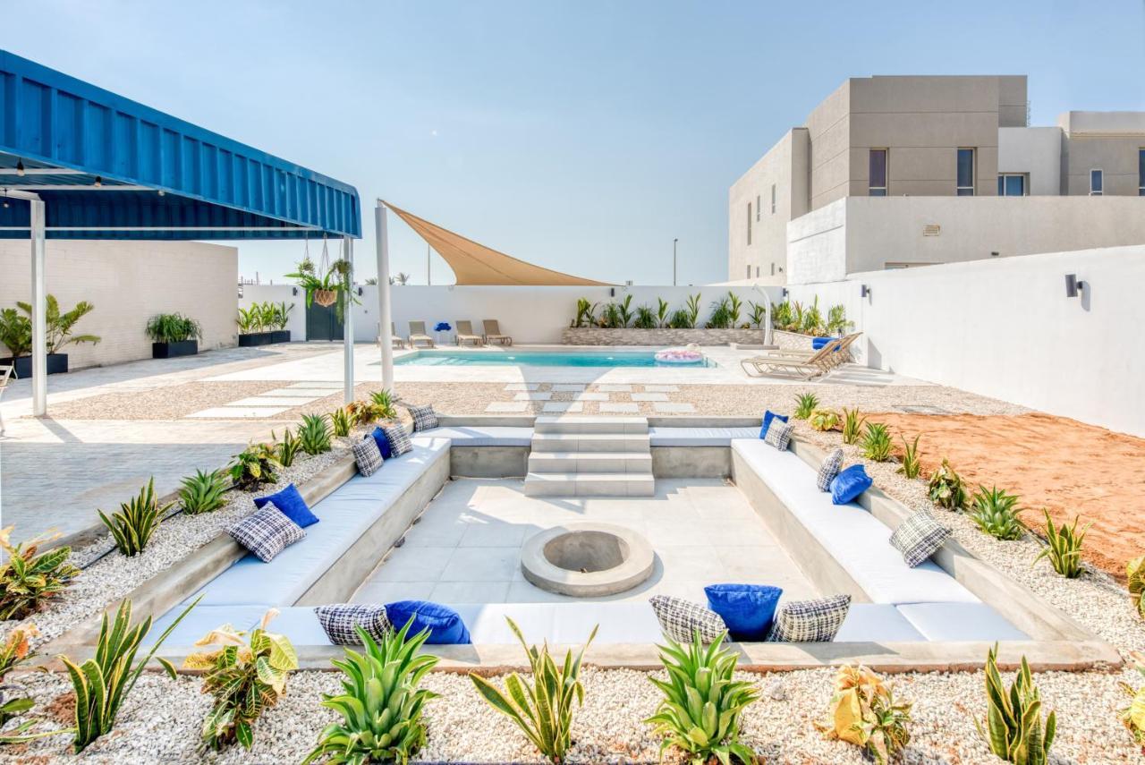 Stella Cozy Beachfront Private Pool 4bdr