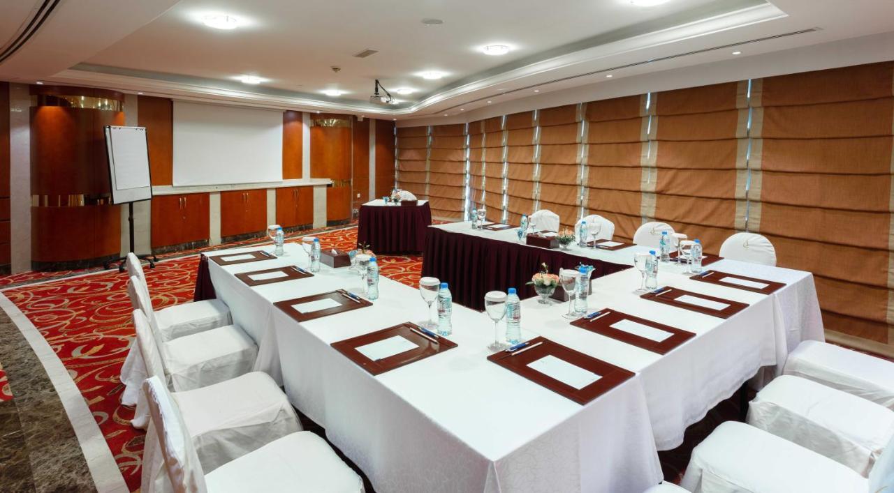 Seasons Hotel Dubai