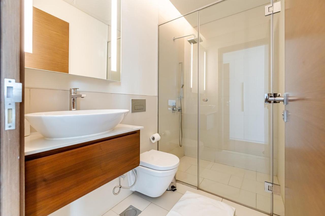 Huge 3 Beds Perfect For Families Walk B9 Dubai