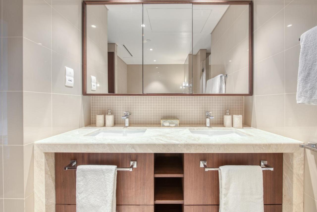 Luxurious 3 Bedroom In Boulevard Point, Connected To Mall Apartment Dubai