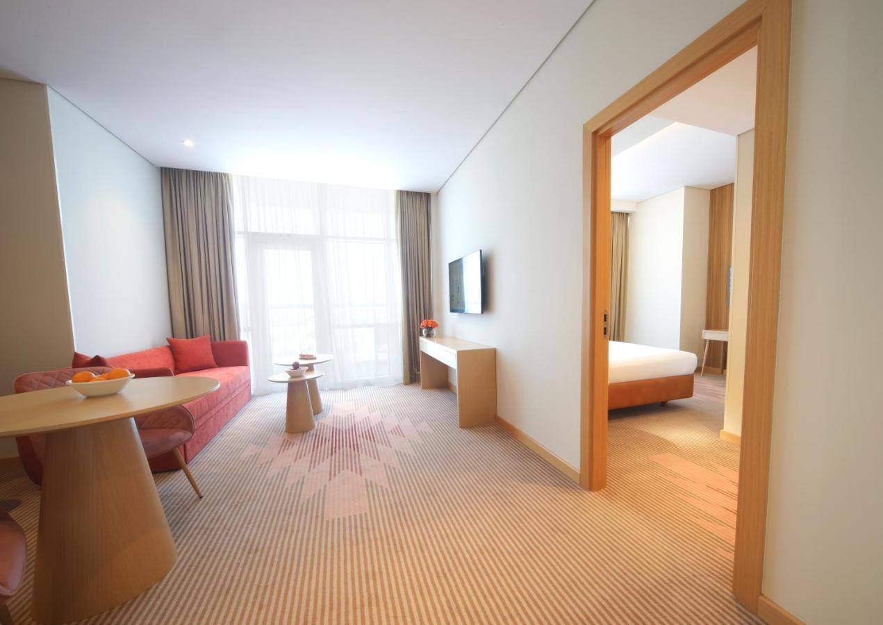 Novotel Jumeirah Village Triangle Hotel 4*