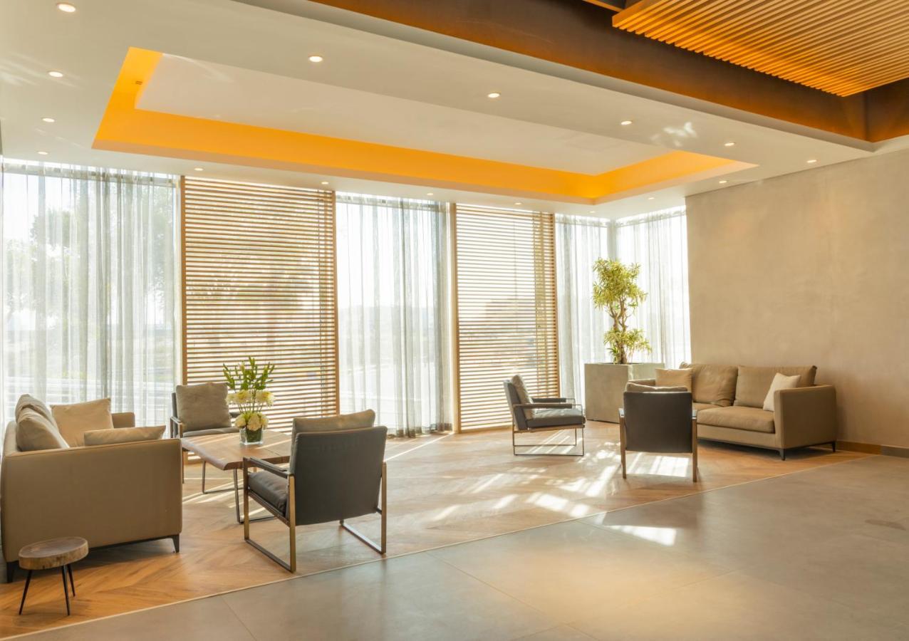 Novotel Jumeirah Village Triangle Hotel 4*