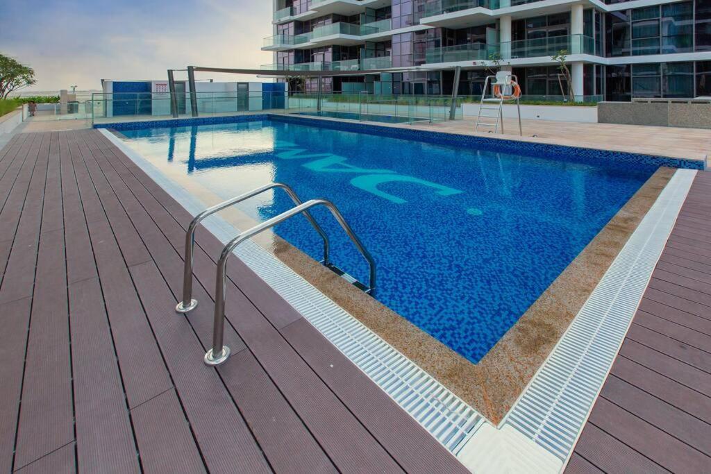 Apartment One Bedroom Damac Hills Golf Promenade 2b Dubai