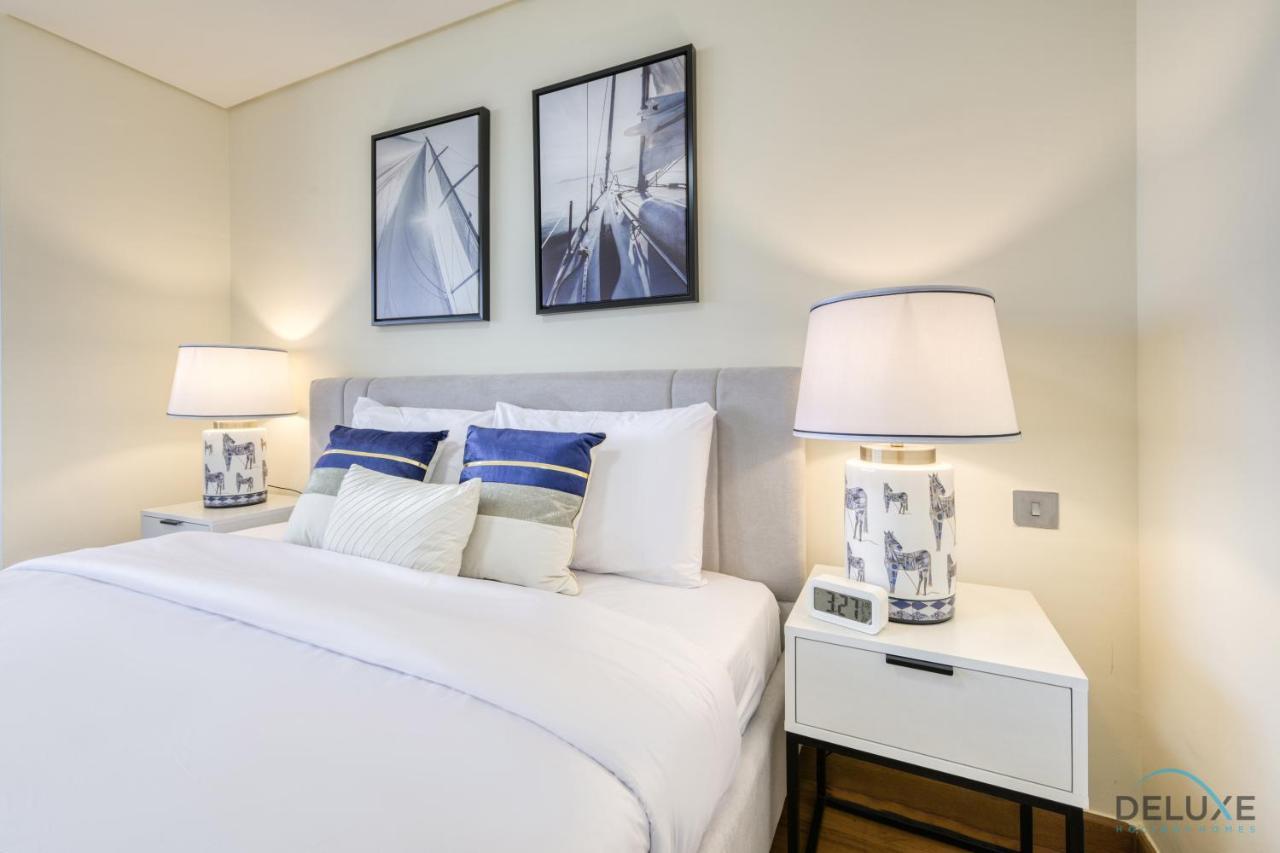 Apartment Value Modern 1br With Pool & Stunning Views By Deluxe Homes Dubai