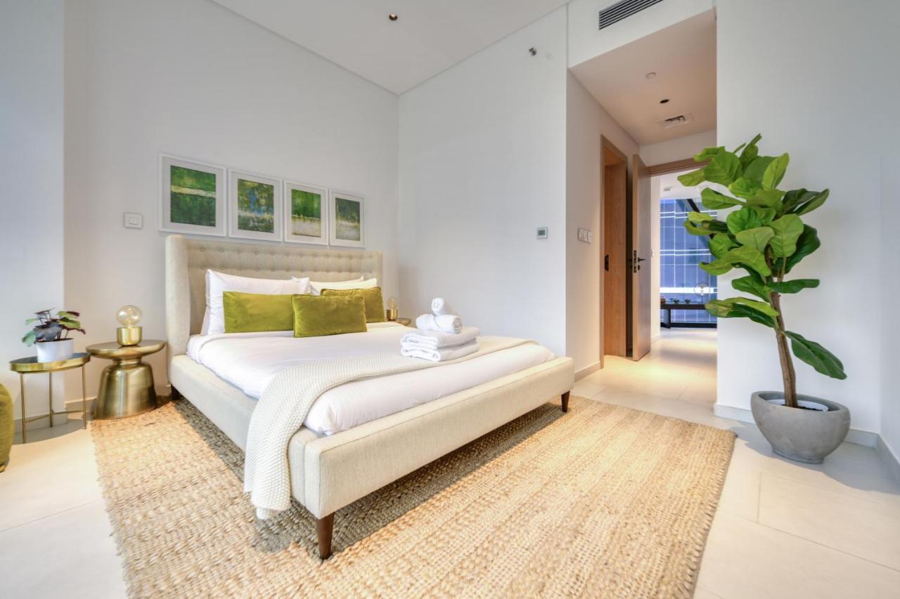 Apartment Maison Privee - Luxury With Burj Khalifa Vw & Canal Access Dubai