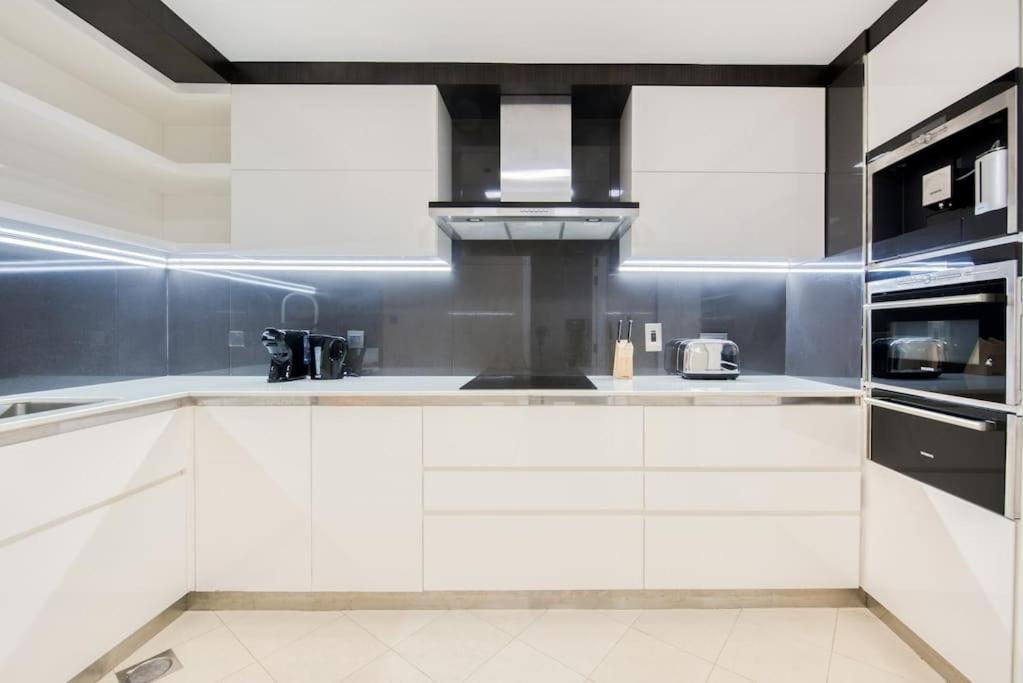 Trident Grand