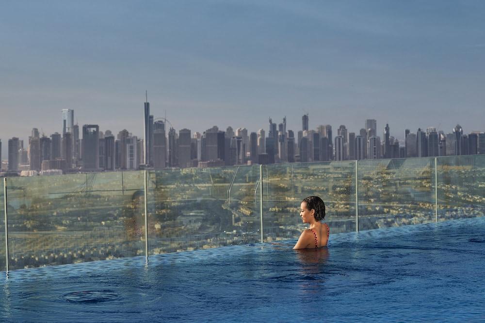 Novotel Jumeirah Village Triangle 4* Dubai