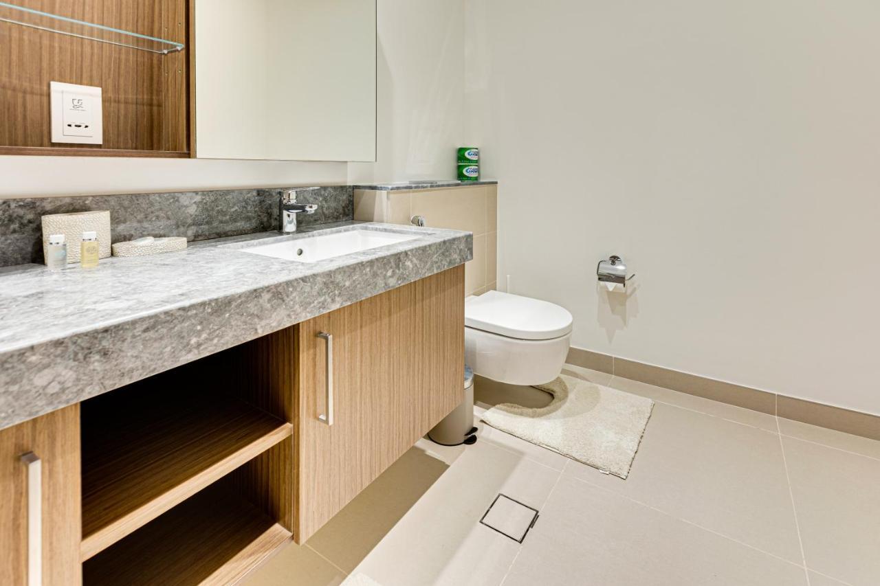 Sea View 2bd In New 52 42 Tower Marina