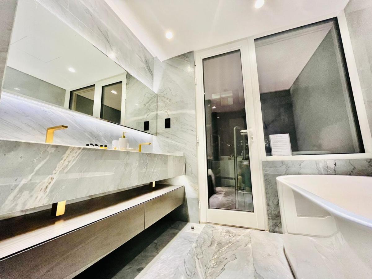 Five Palm Jumeirah - 2 Bedrooms & Maid In A Splendid - Modernlux Dubai