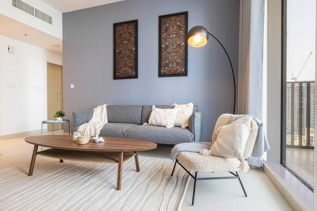 Daniels 1br At Creek Horizon With Park View * Dubai