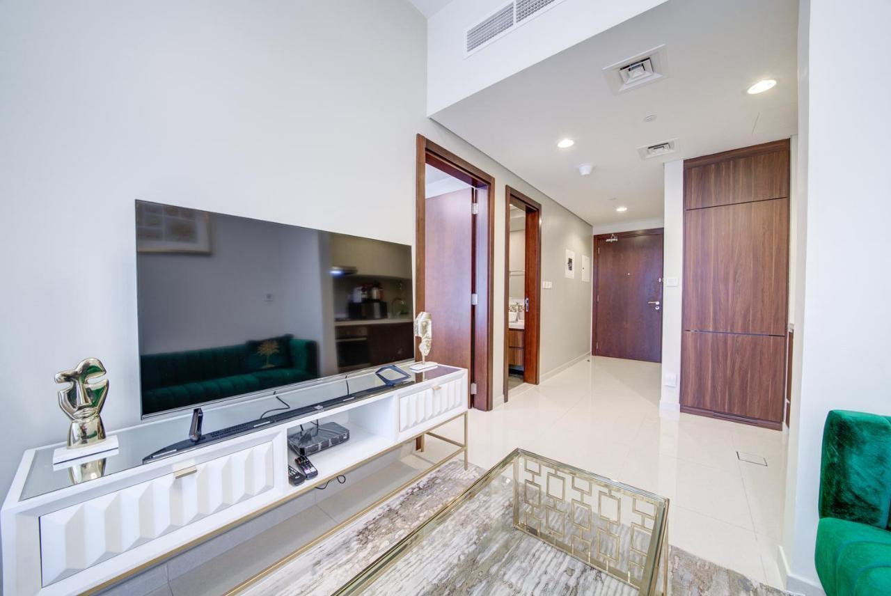 Elegant & Premium 1bd W Burj Khalifa View! Apartment