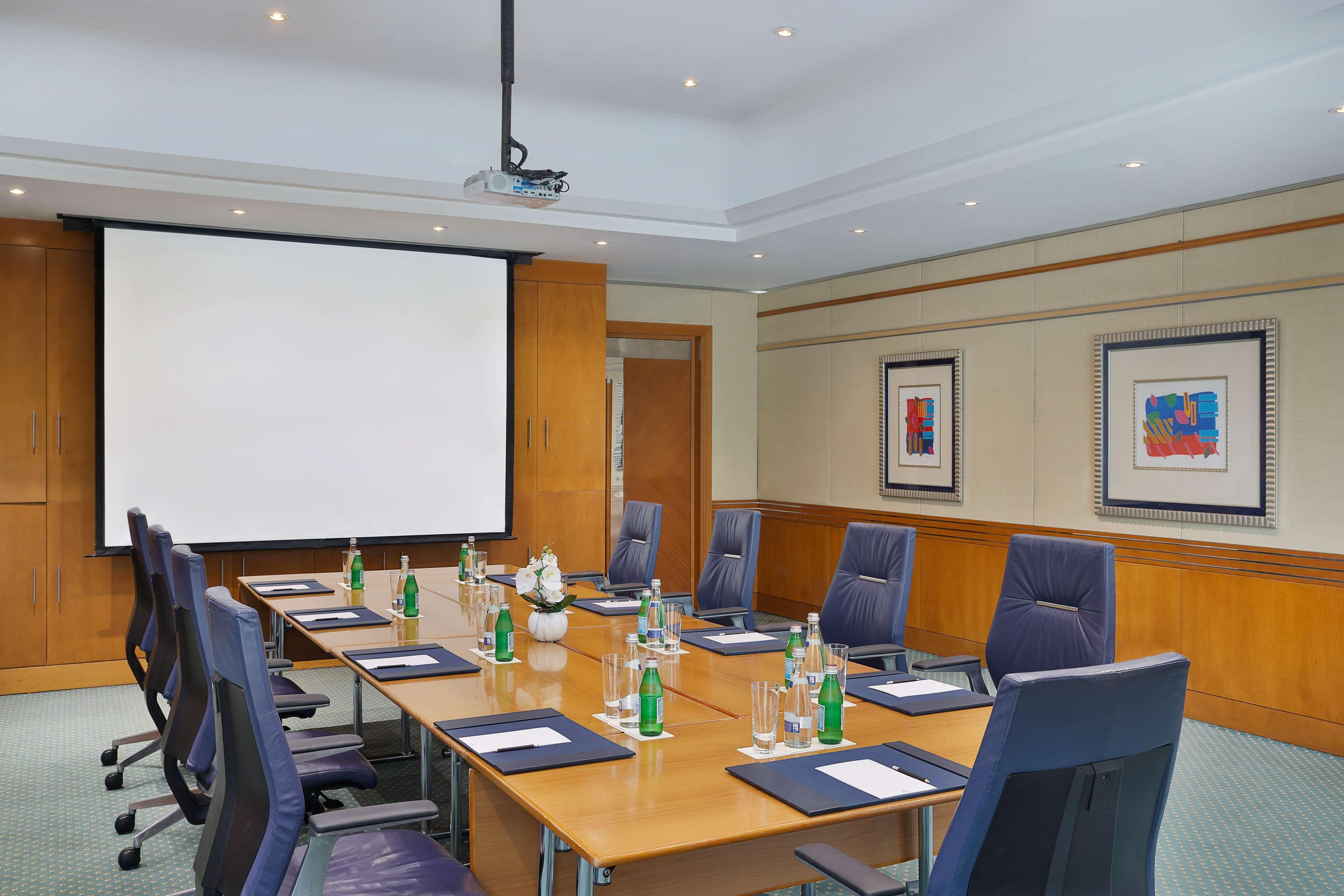 Hilton Jumeirah 5*
