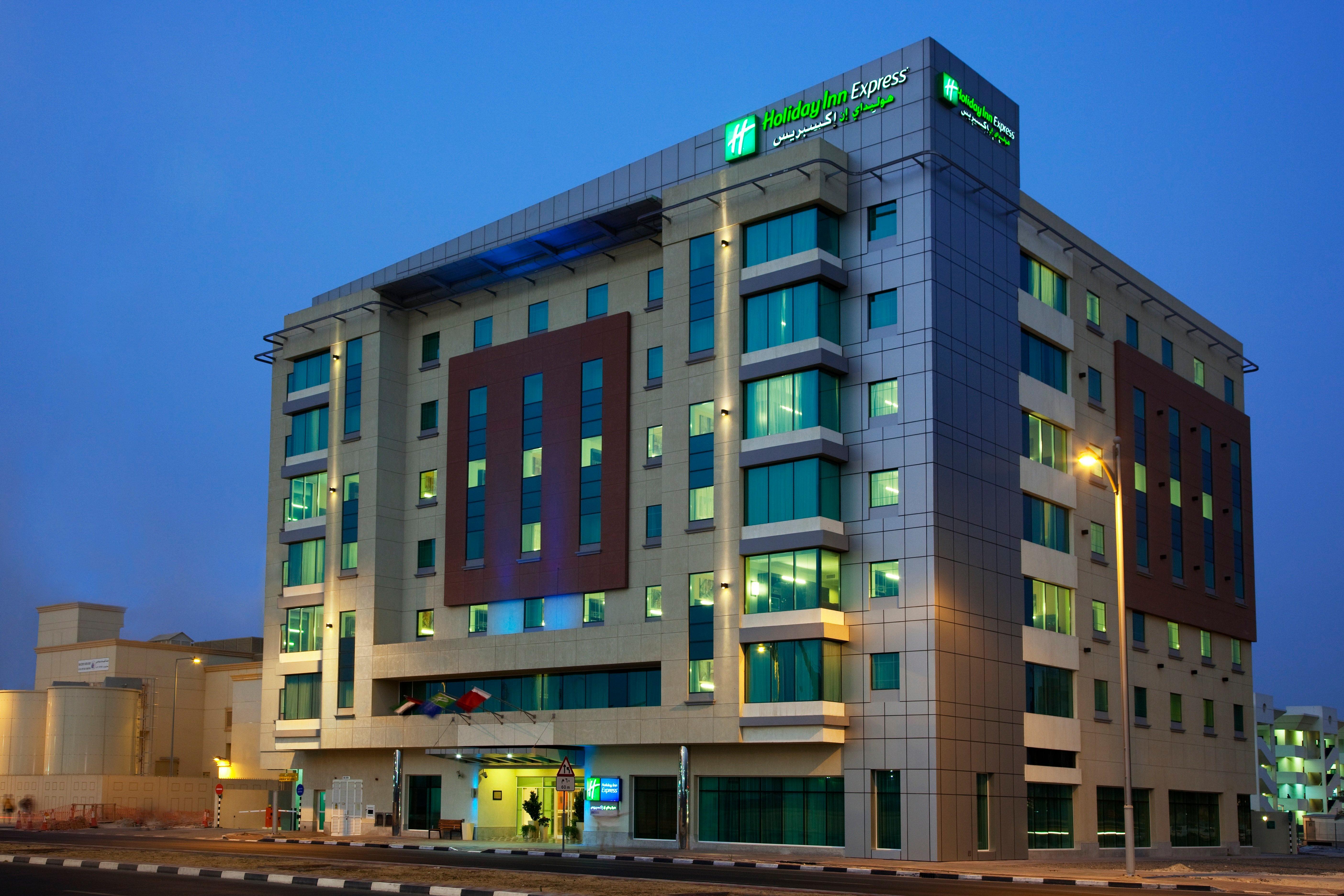 Holiday Express Dubai, Jumeirah By Ihg Hotel Dubai