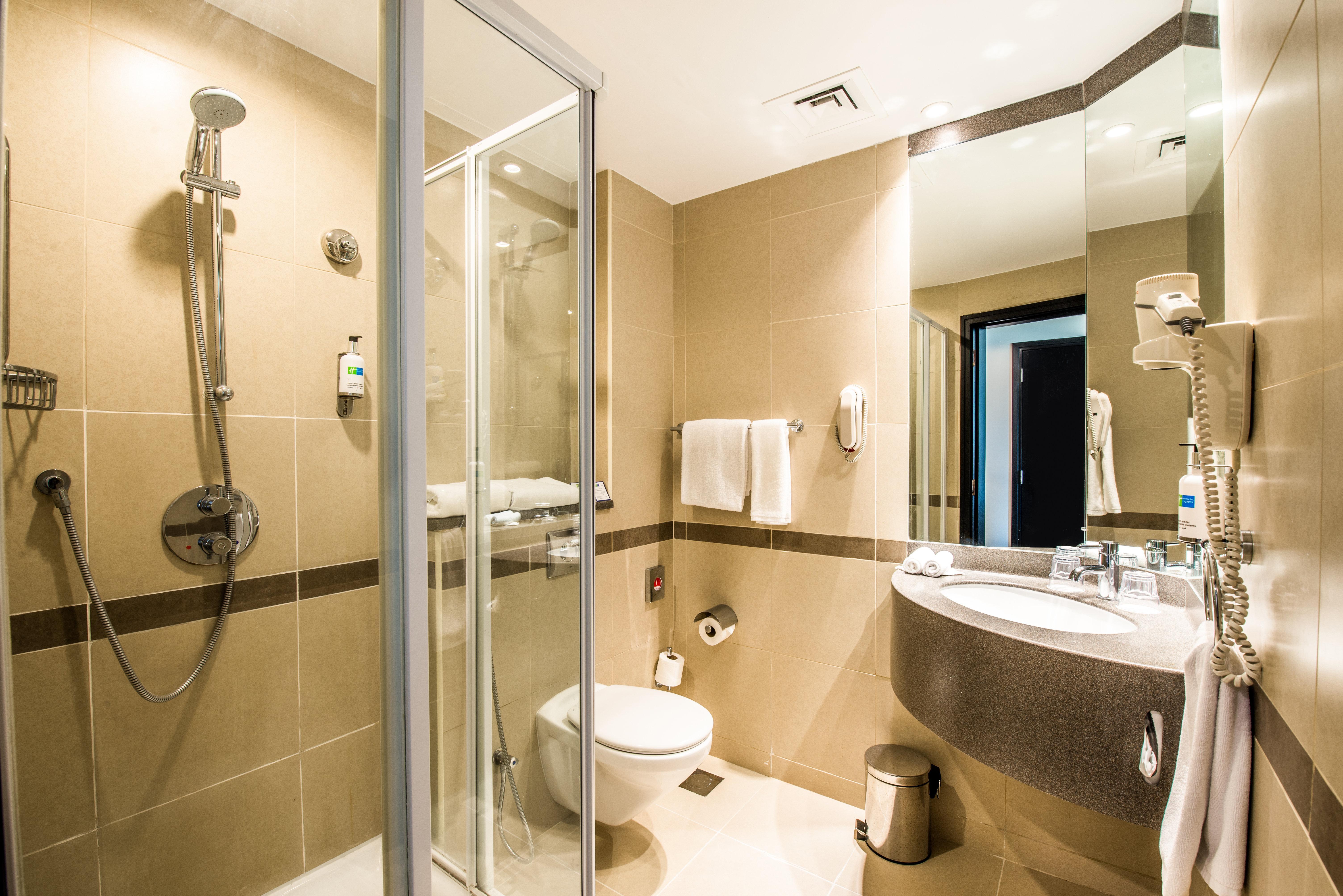 Holiday Express Dubai, Jumeirah By Ihg Hotel