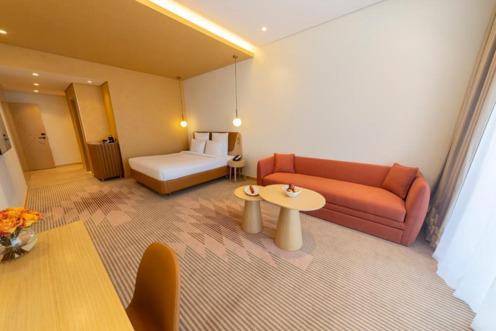 Novotel Jumeirah Village Triangle 4*