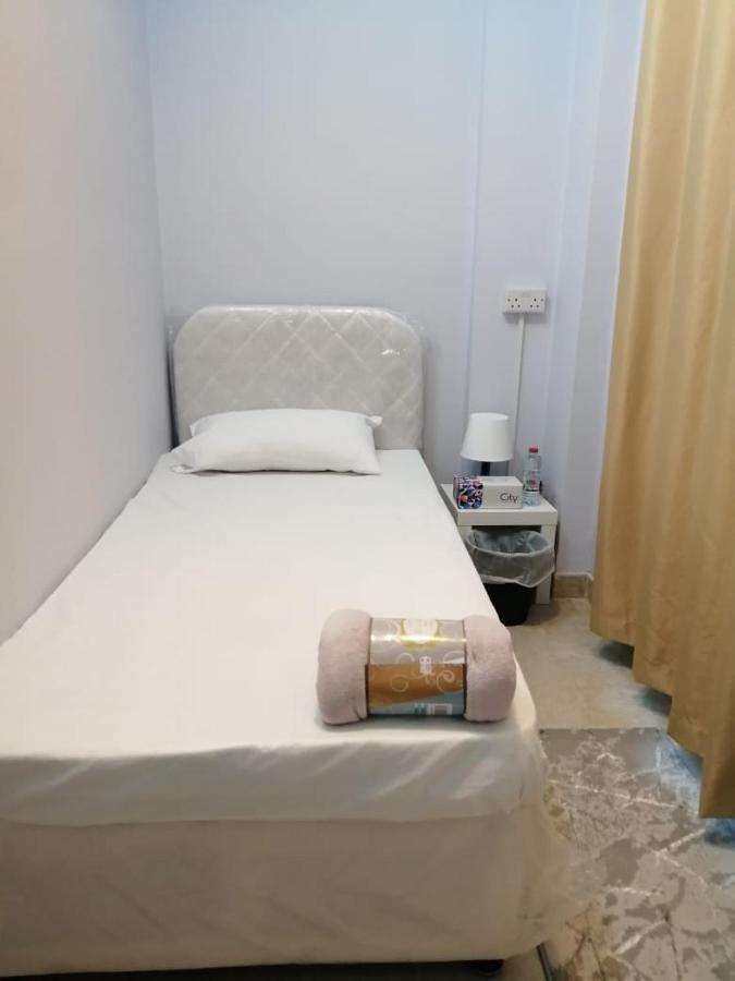 Inn Albarsha 1 By Phm