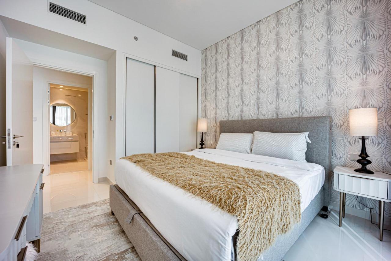 Lovely In Vista Tower, Beachfront * Dubai