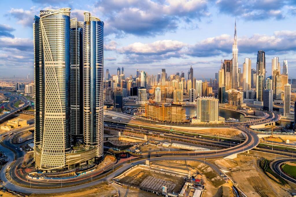 Damac Towers By Paramount & Apartment Dubai