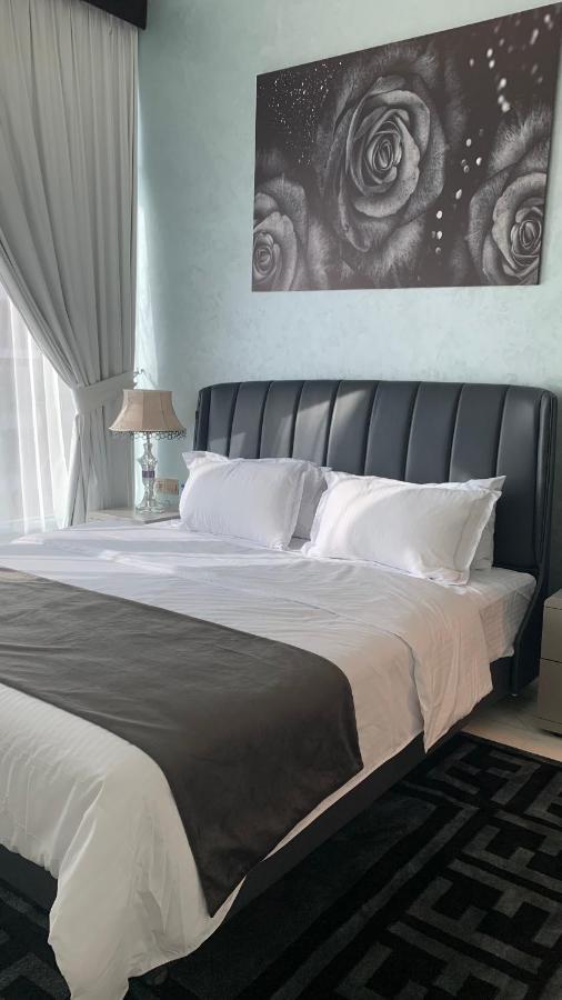 Apartment Beautiful 2 Bedroom High Floor Bays Dubai