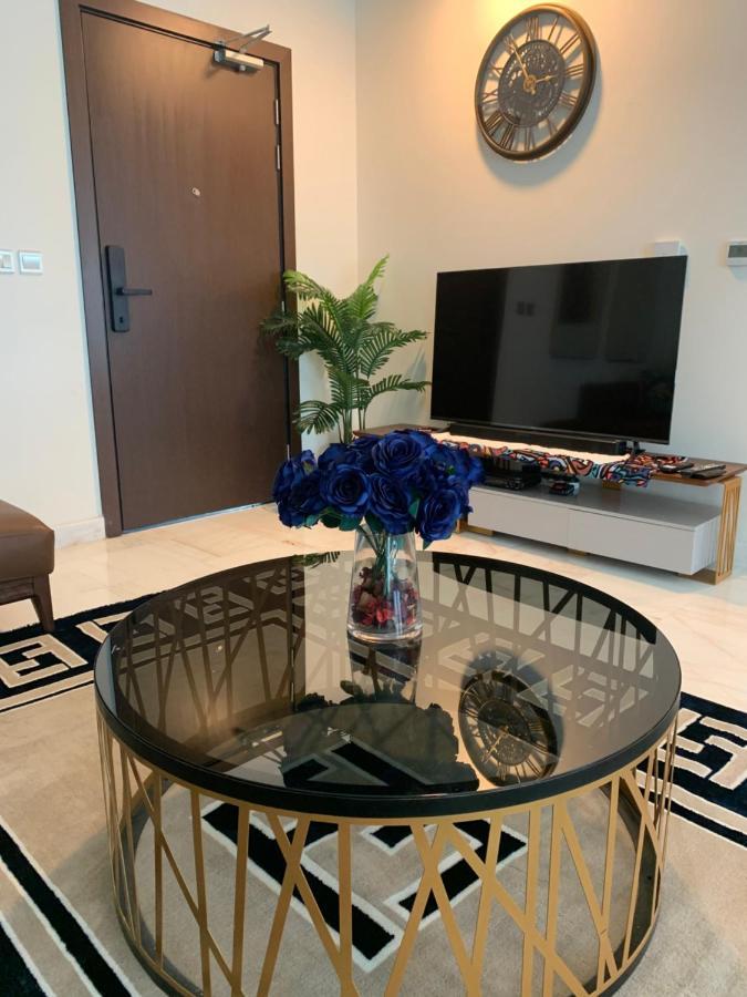 Beautiful 2 Bedroom High Floor Bays Dubai
