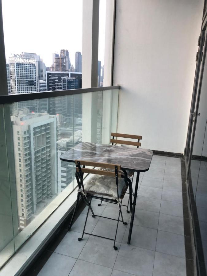 Beautiful 2 Bedroom High Floor Bays Dubai