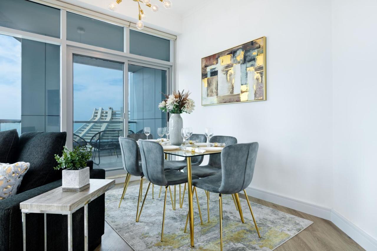 Maison Privee - High-floor Trendy With Marina, Palm & Ocean Vws Apartment