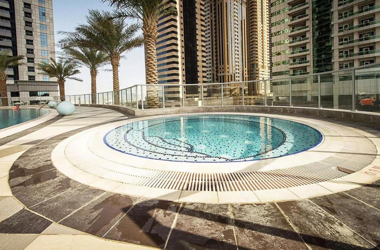 Maison Privee - High-floor Trendy With Marina, Palm & Ocean Vws Apartment