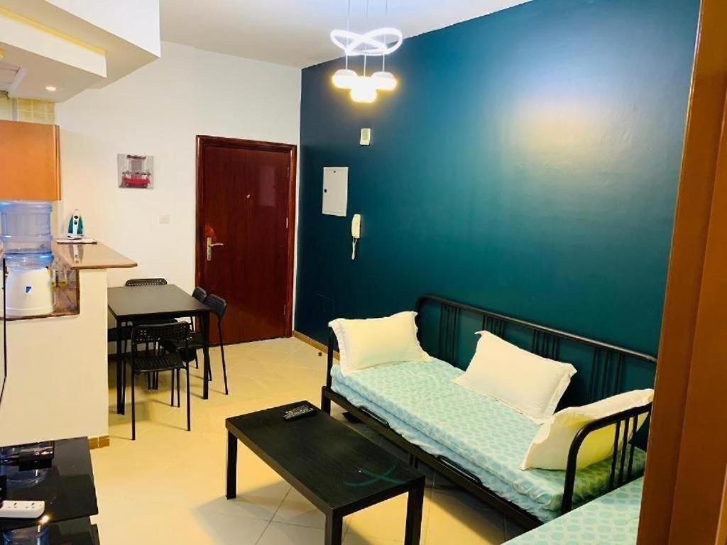 Royal Manor- Marina Diamond 2 Apartment Dubai
