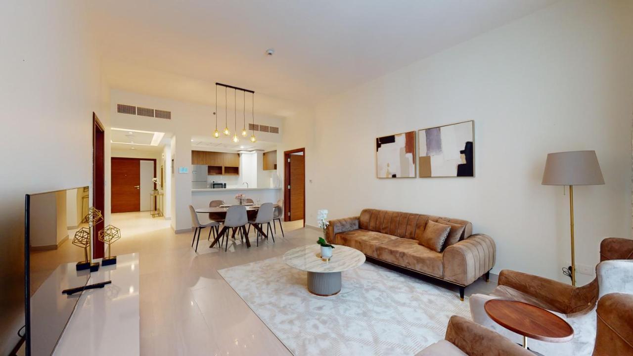 Cando - High End * Dubai